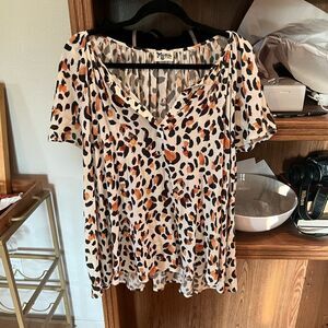 SHOW ME YOUR MUMU CHEETAH BLOUSE